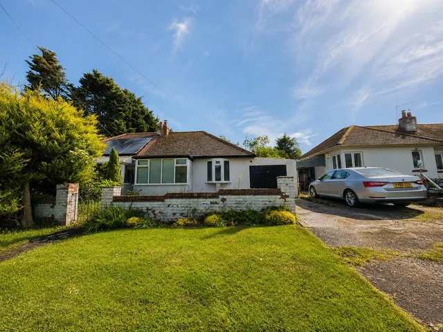 Mill Lane Cayton Bay, Scarborough YO11 3NN, photo 1
