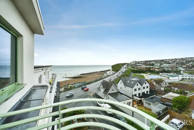 Penthouse Flat, Curzon House, BN2, photo 3