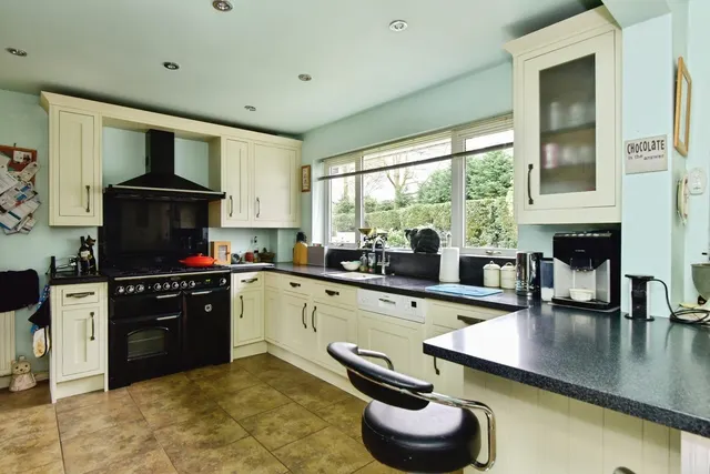 Photo 2 — Windsor Drive, Alsager, Stoke-on-Trent, Cheshire, ST7