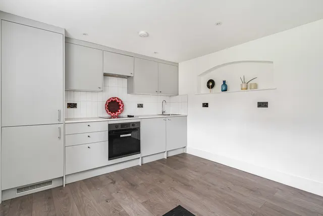 Holmesdale Road, London, SE25, photo 3