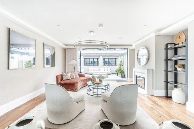 Photo 3 — Flat 11, Imperial House, 11-13 Young Street, London