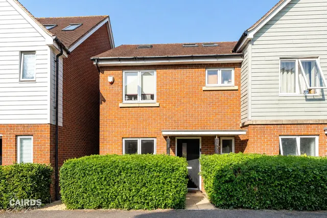 Redwood Drive, Epsom, KT19, photo 1