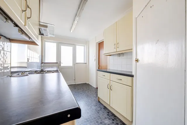 Lockerley Road, Havant, PO9, photo 3