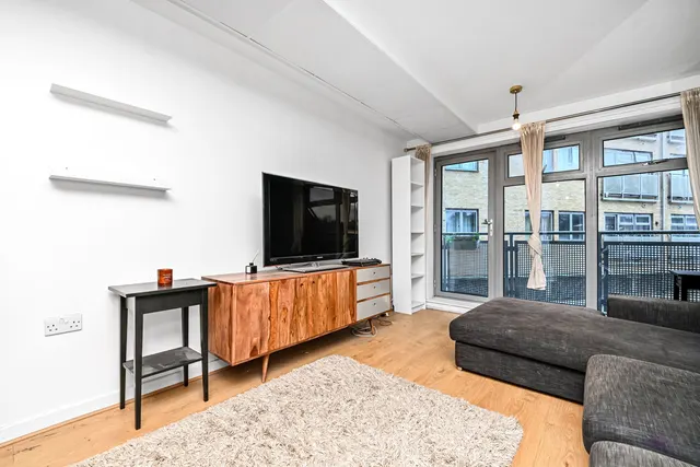 Norwood Road, London, SE27, photo 1
