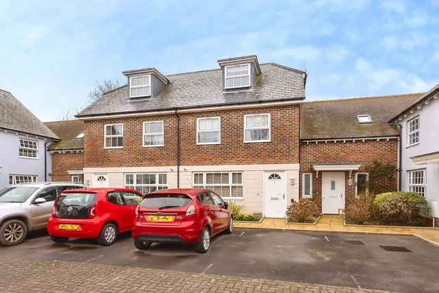 Stein Road, Emsworth, PO10, photo 1