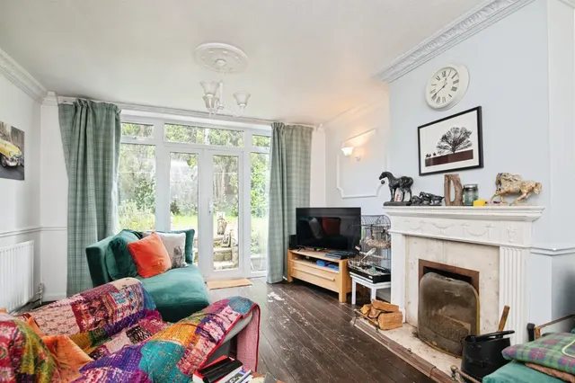 Mount Close, Dudley, photo 1