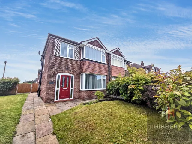 Firs Road, Sale, M33, photo 1
