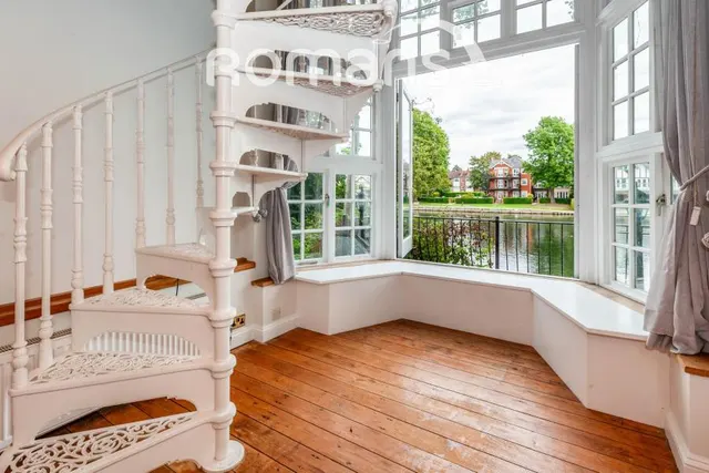 Guards Club Road, Maidenhead, SL6, photo 1