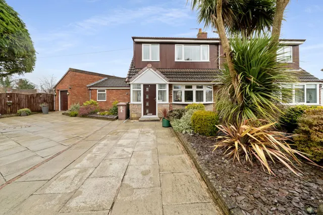 Peebles Close, Ashton-In-Makerfield, Wigan, Wigan, WN4 0SP, photo 1