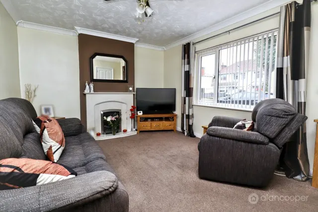 Waverley Avenue, Attleborough, CV11, photo 3