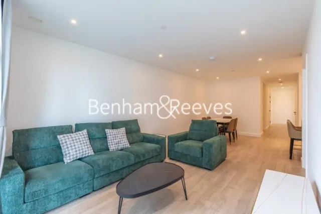 Caldon Boulevard, Wembley, HA0, photo 1