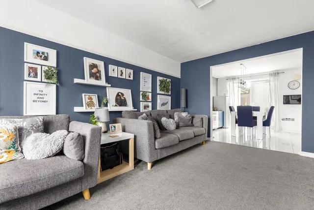 Spruce Way, Selby, YO8, photo 2