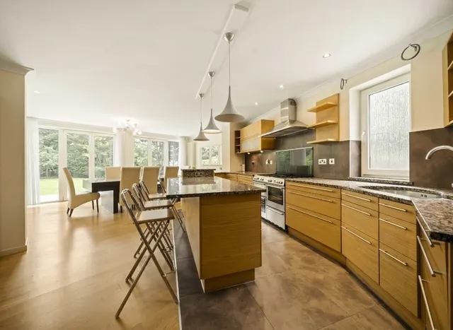 Photo 3 — Woodhouse Close, Ealing, UB6