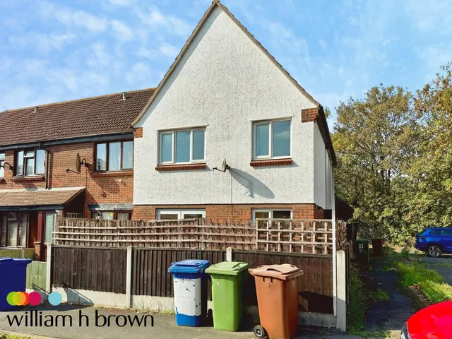 Chapel Close, Grays, RM20, photo 1