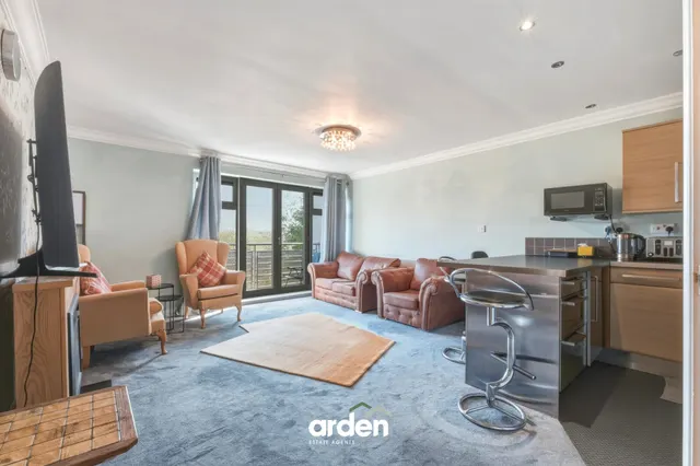 Evesham Road, B97, photo 2