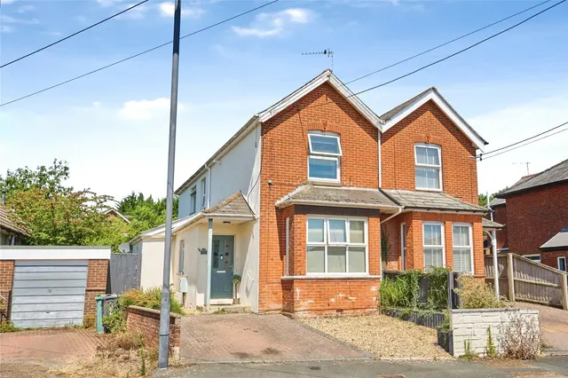 Station Road, Wootton Bridge, PO33, photo 1