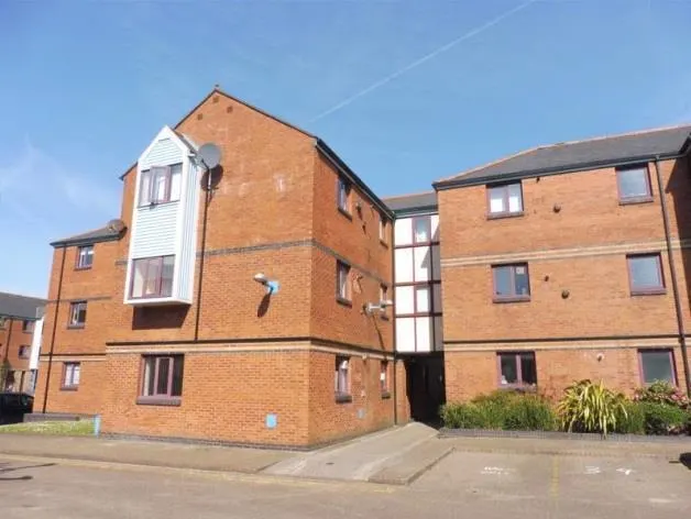 St Nicholas Square, Swansea, SA1, photo 1