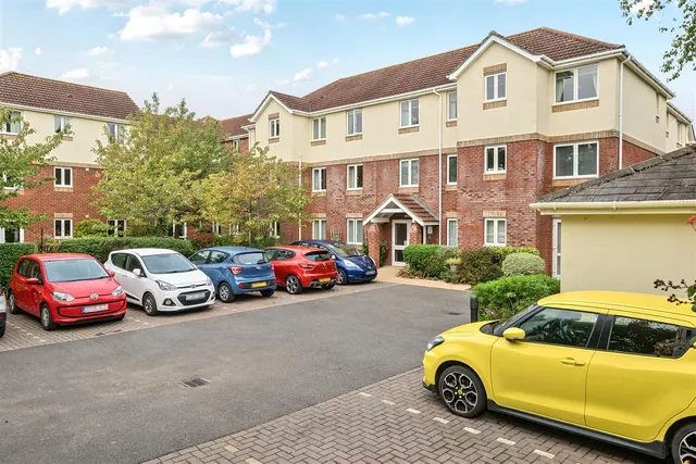 Tylers Close, Lymington, SO41, photo 2
