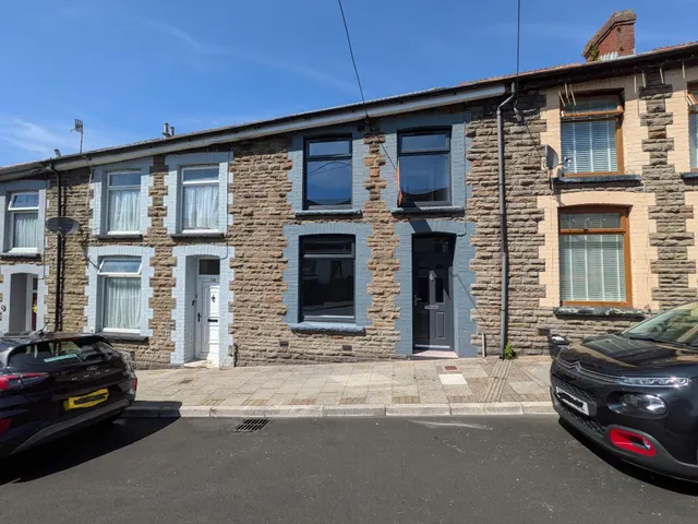 3 bedroom house — King Street, Gelli, Pentre