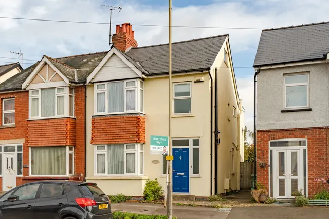 3 bedroom house — Cirencester Road, Charlton Kings, Cheltenham, GL53 8DE
