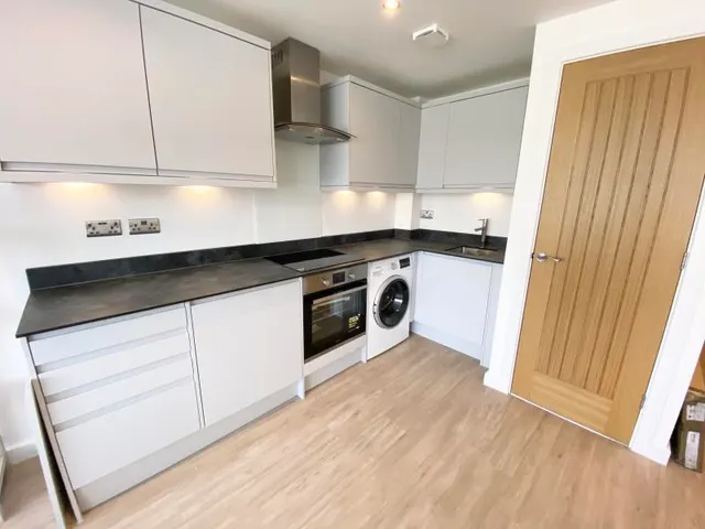 Spectrum House, Woking, GU21, photo 2