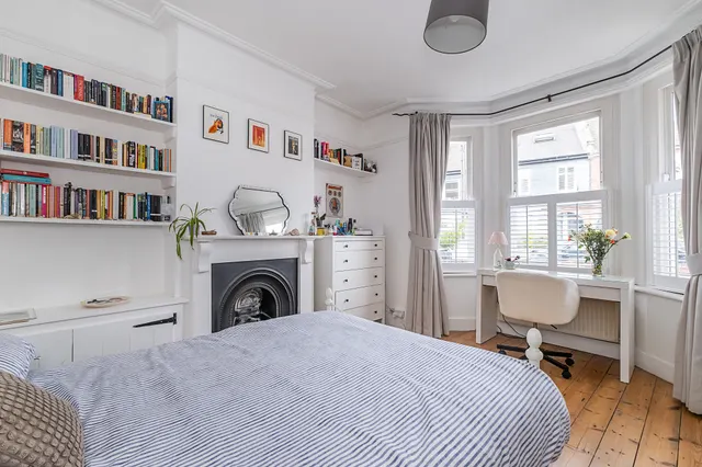 Radbourne Road, London, SW12, photo 1