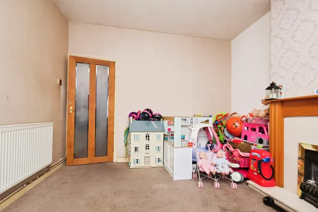 Clyde Street, Cradley Heath, B64, photo 3