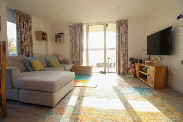 Croxley View, Watford, WD18, photo 3