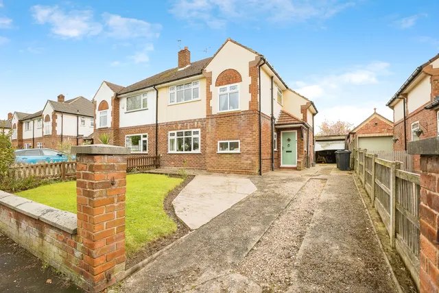 Crossley Crescent, Chester, CH2, photo 3