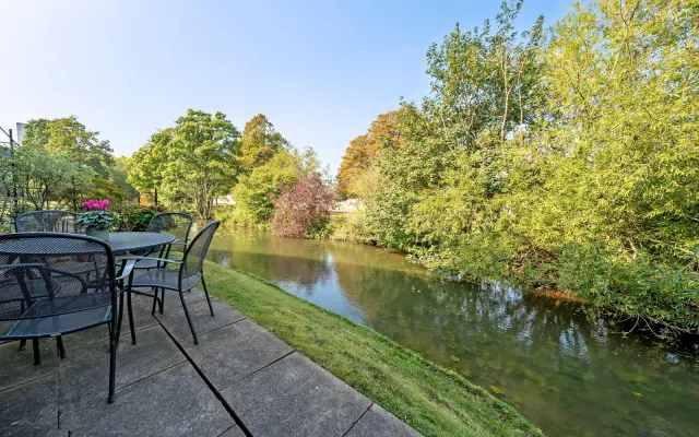 Photo 3 — Duckmill Crescent, Bedford