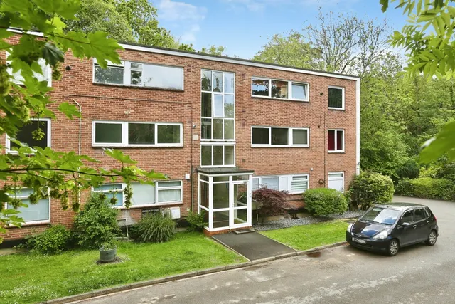 Hiltingbury Road, Chandler's Ford, SO53, photo 1