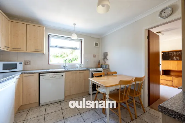 Photo 3 — Tennyson Road, Redditch, Worcestershire, B97 5BJ