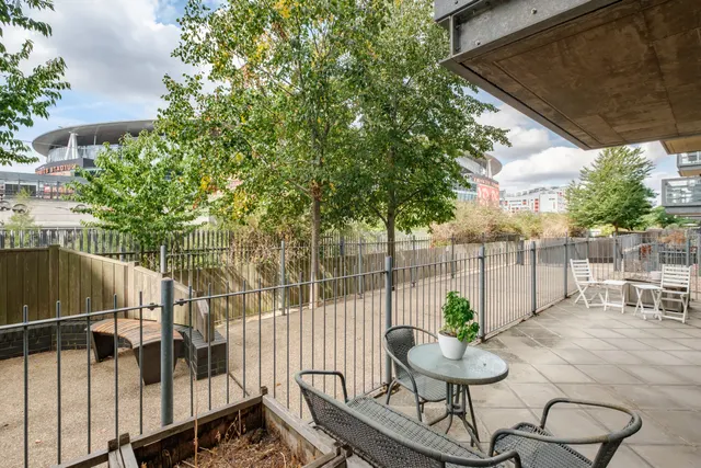 Photo 2 — Drayton Park, London, N5