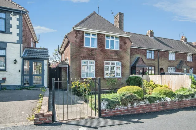 Leahouse Road, Oldbury, photo 1