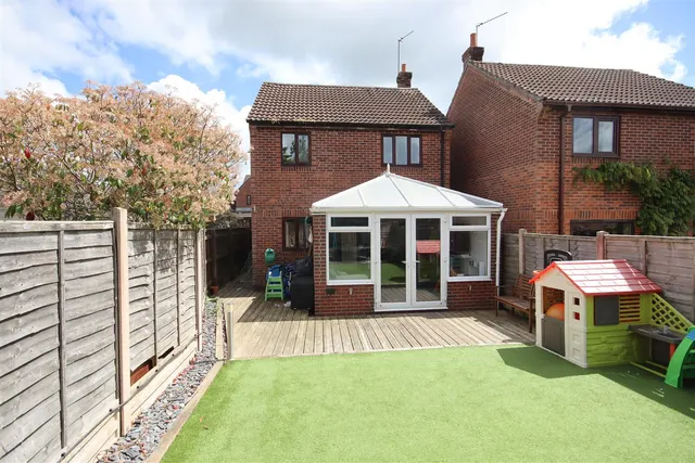 Hatherell Road, Chippenham, photo 2