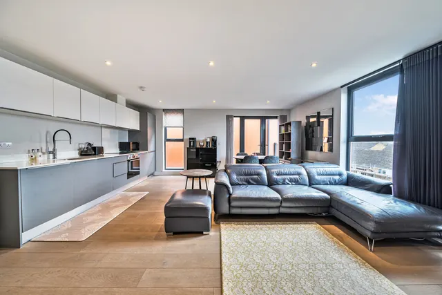 Field End Road, Ruislip, HA4, photo 3