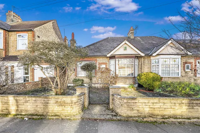 Westward Road, Chingford, E4 8QG, photo 1