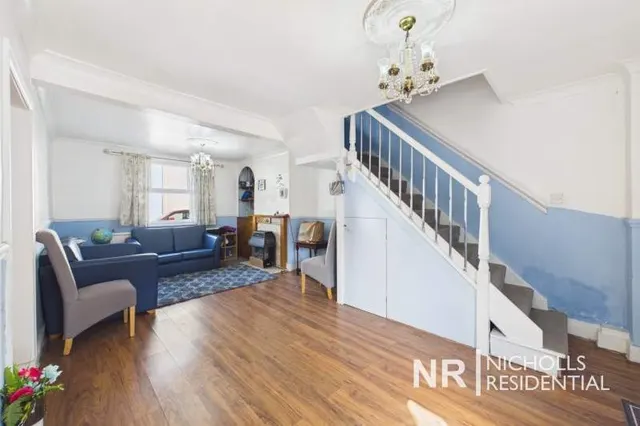 Providence Place, Epsom, KT17, photo 2