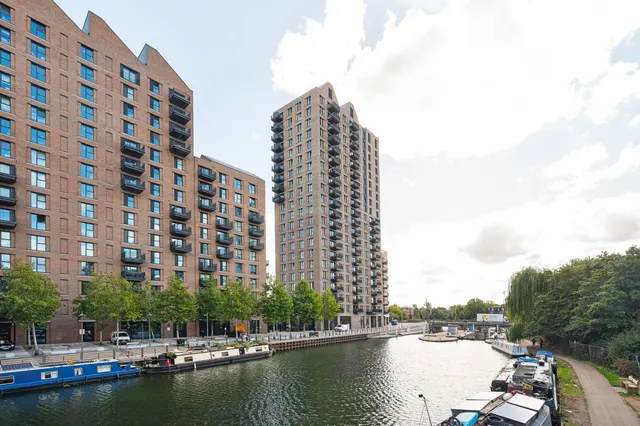 Flat 704 Navigation Point 2, Hale Wharf, London, photo 1