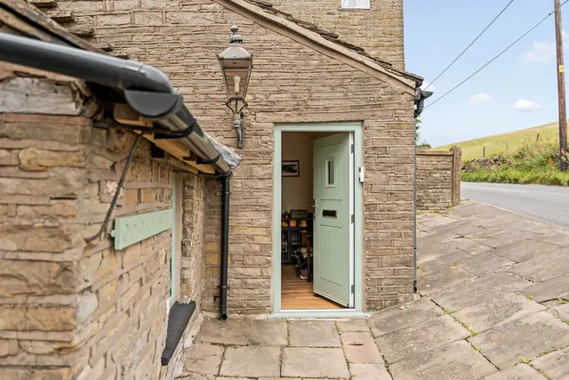 Church Lane, Rainow, photo 2