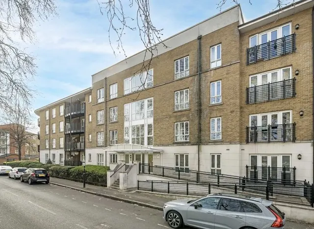 Photo 2 — St. Georges Way, Peckham, SE15