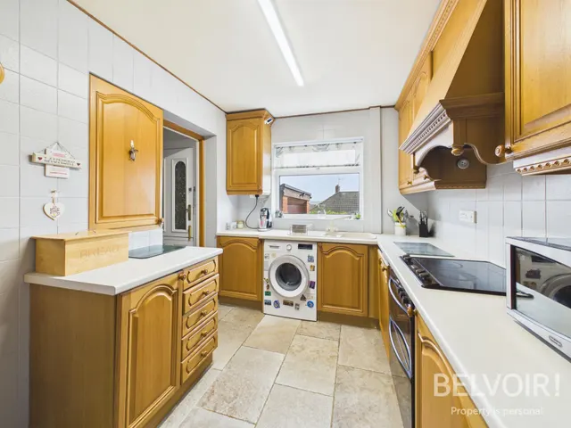 Blythe Avenue, Meir Heath, ST3, photo 3