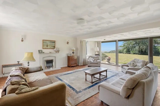Beacon Heights, St. Osyth, CO16, photo 2