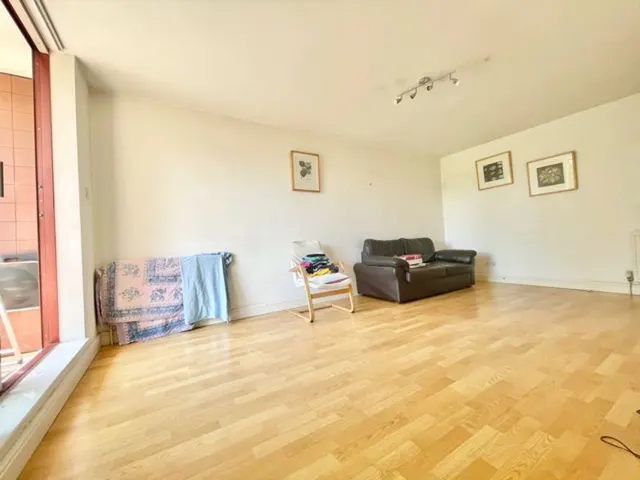 Asher Way, London E1W 2JD, photo 1