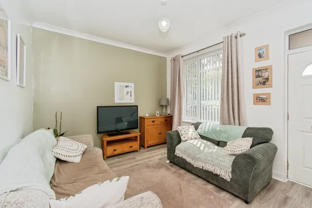 Haw Hill View, Normanton, WF6, photo 3