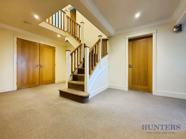 Coleshill Road, Marston Green, B37, photo 2