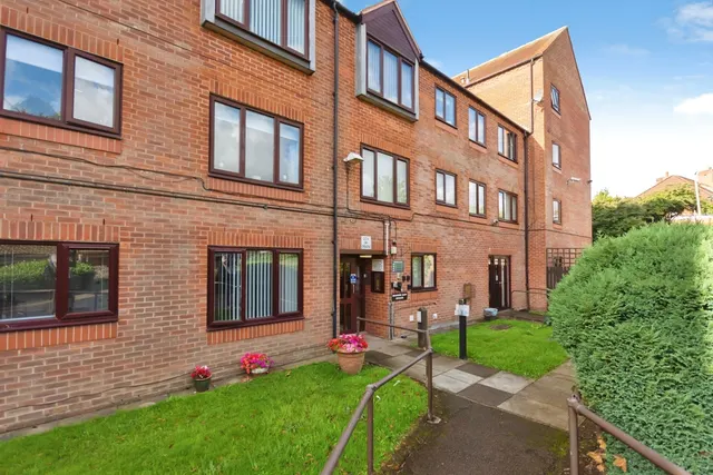 The Green, Kings Norton, B38, photo 1