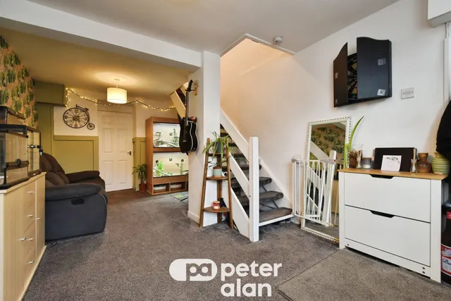 John Street, Aberdare, CF44, photo 3