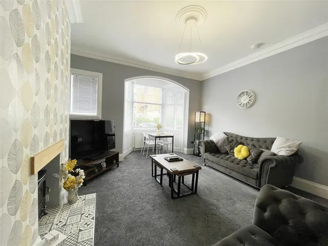 Photo 2 — Avenue Victoria, Scarborough YO11 2QT