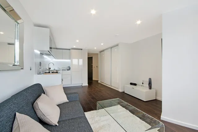 City Road, London, EC1V, photo 3
